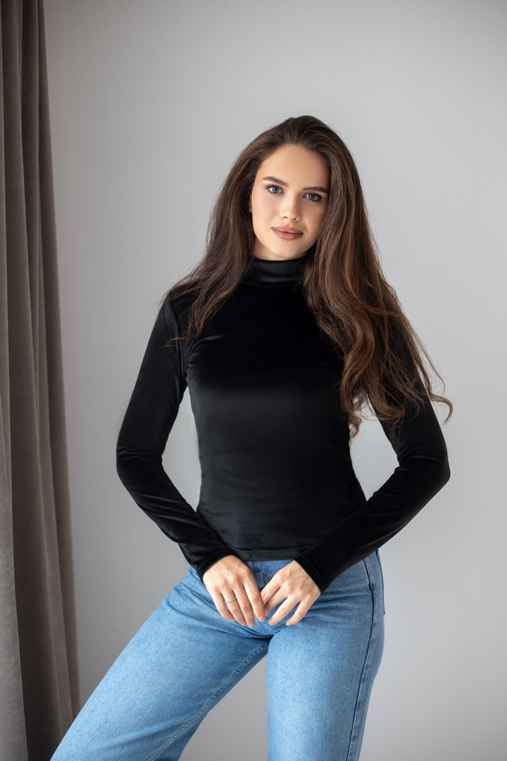 Водолазка жіноча